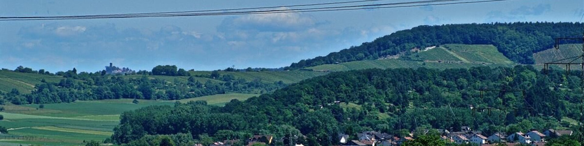 Blick vom Ruiter AT auf die Ravensburg + Derdinger Horn