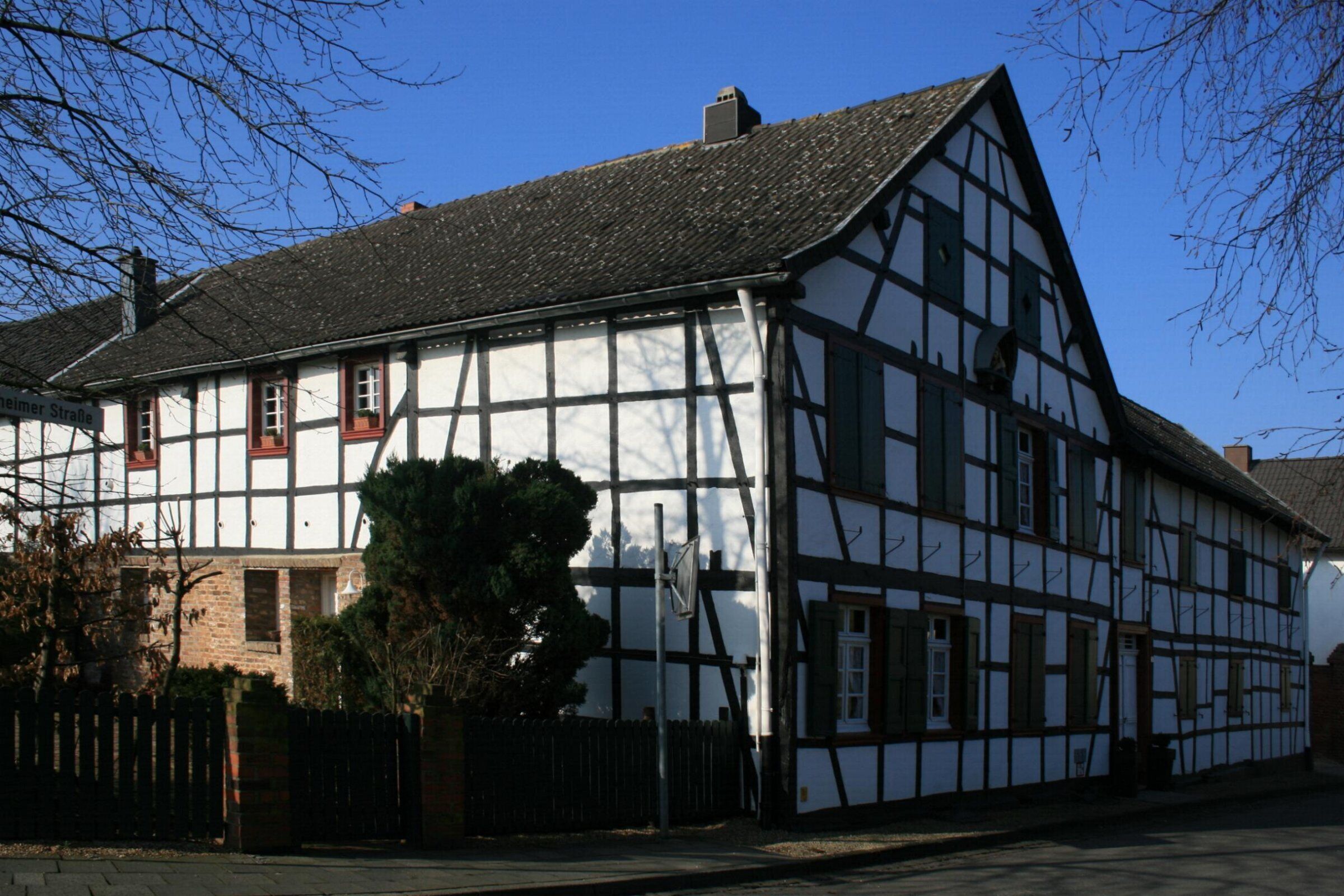 This is a photograph of an architectural monument. It is on the list of cultural monuments of Vettweiß, no. Jak-08