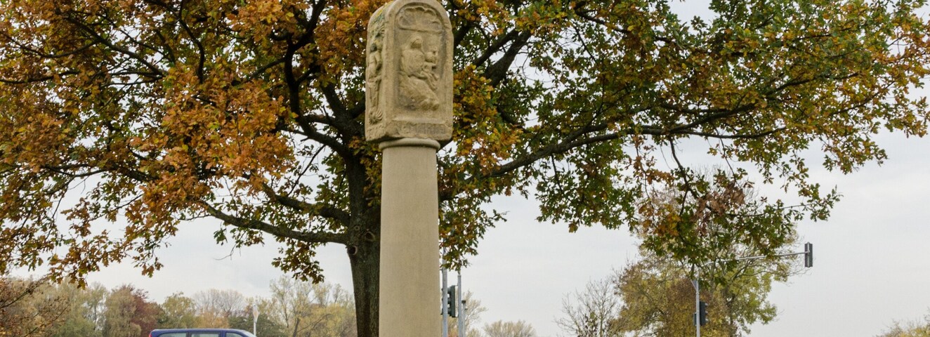 This is a picture of the Bavarian Baudenkmal (cultural heritage monument) with the ID