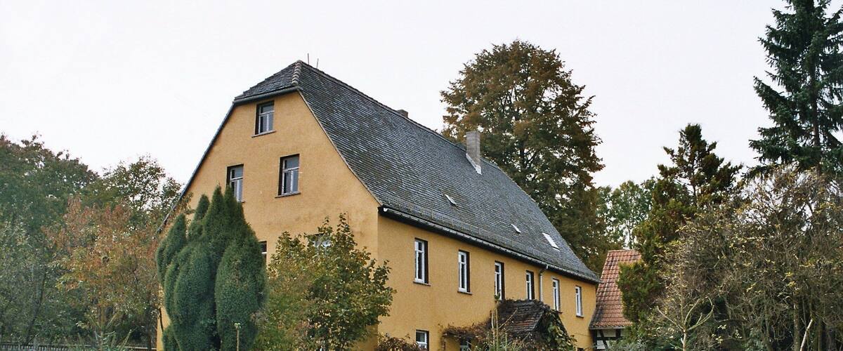 Nischwitz (Jonaswalde), live amidst the greenery