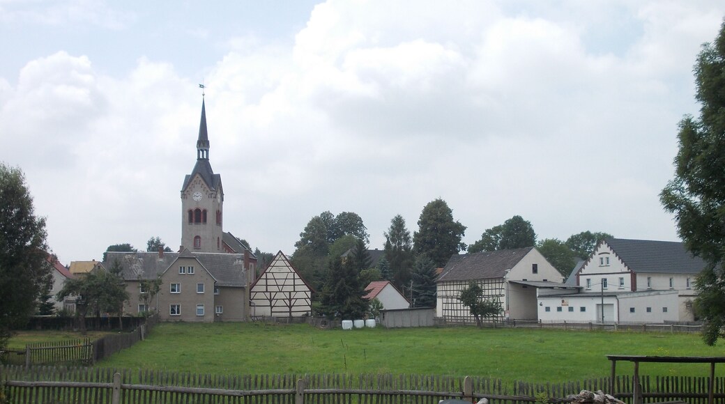 View of the village of Nischwitz (Jonaswalde, Altenburger land district, Thuringia) with the church