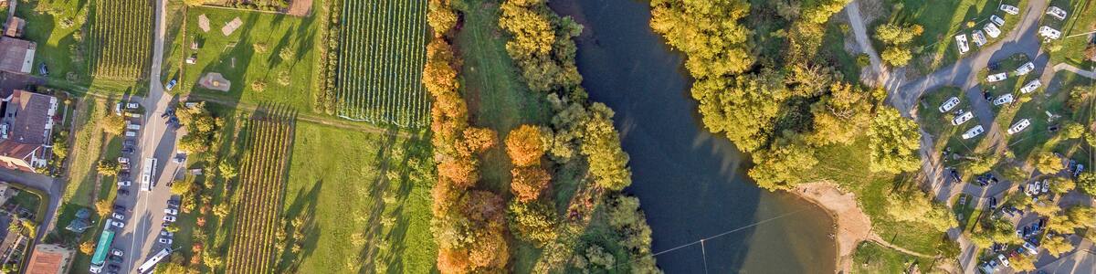 Luftaufnahme der Fähre zwischen Nordheim am Main und Escherndorf