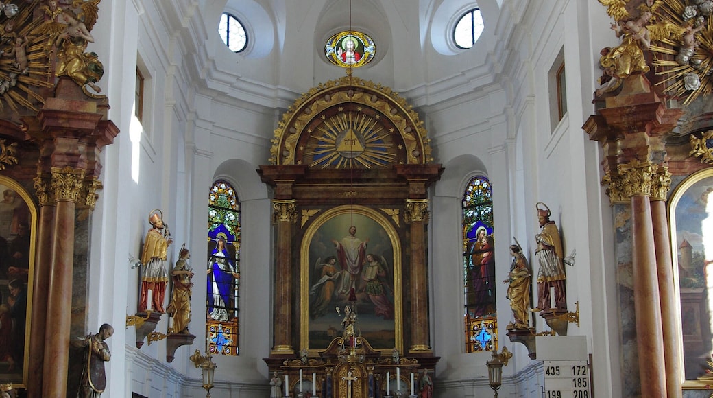 This is a photograph of an architectural monument. It is on the list of cultural monuments of Bayern, no. D-7-73-117-37