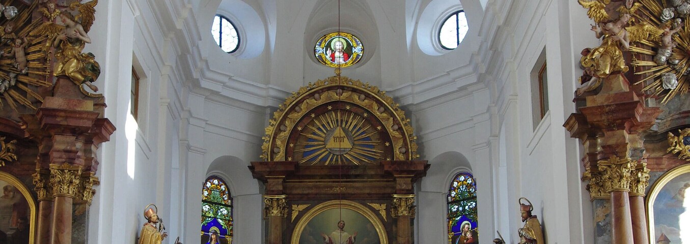 This is a photograph of an architectural monument. It is on the list of cultural monuments of Bayern, no. D-7-73-117-37