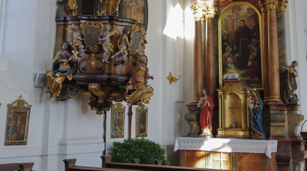 This is a photograph of an architectural monument. It is on the list of cultural monuments of Bayern, no. D-7-73-117-37