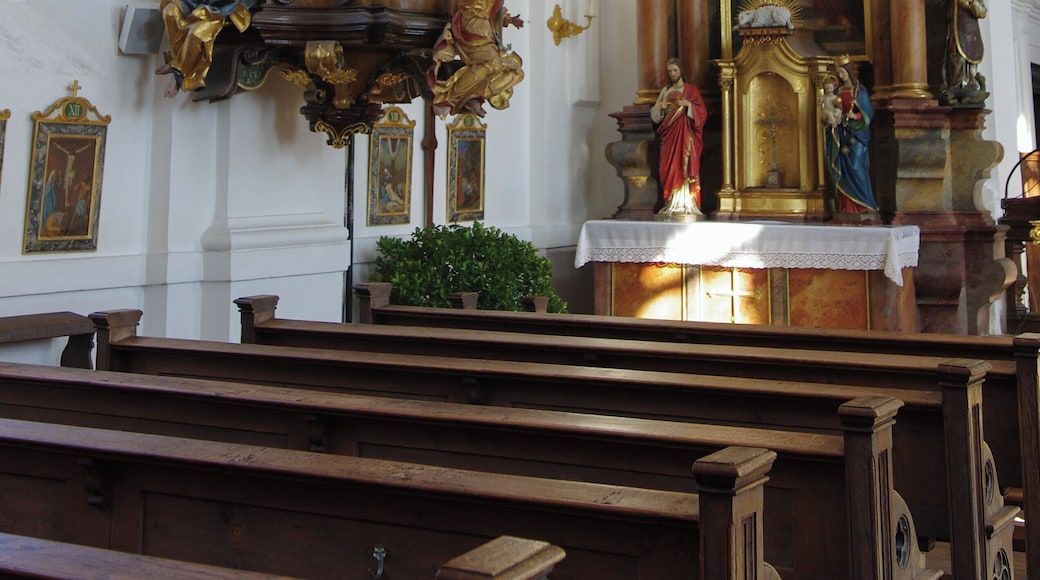 This is a photograph of an architectural monument. It is on the list of cultural monuments of Bayern, no. D-7-73-117-37