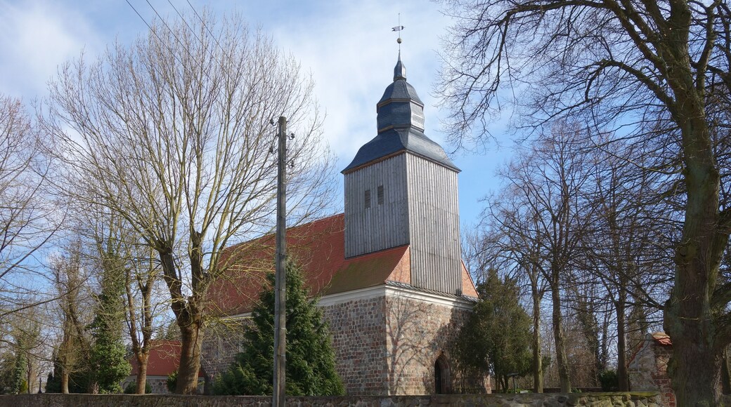 This is a picture of the Brandenburger Baudenkmal (cultural heritage monument) with the ID