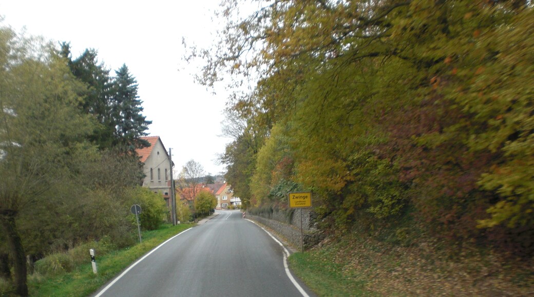 Zwinge - Ortseingang