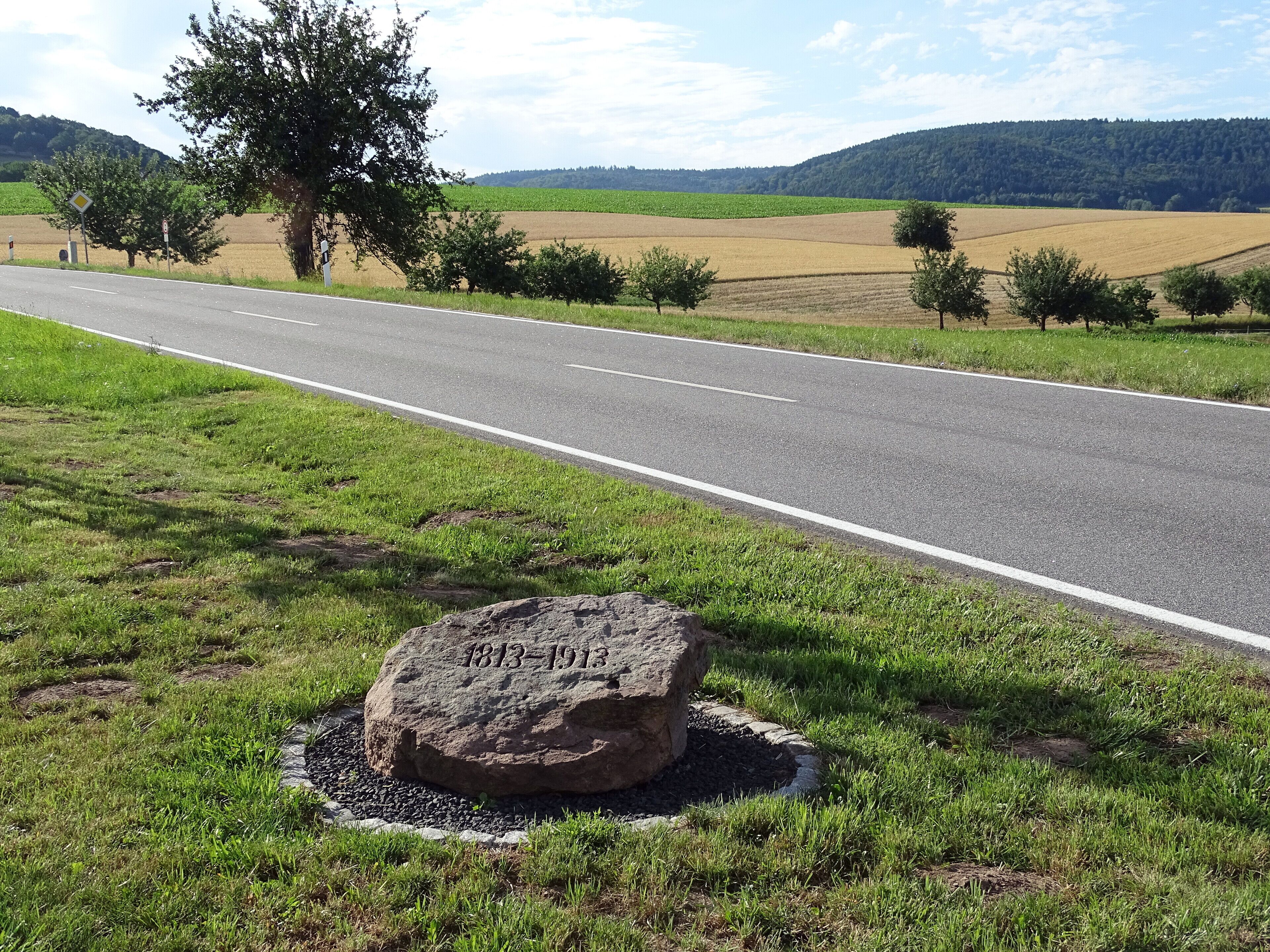 Memorial stone and environment in Schöllkrippen, Vormwalder Straße