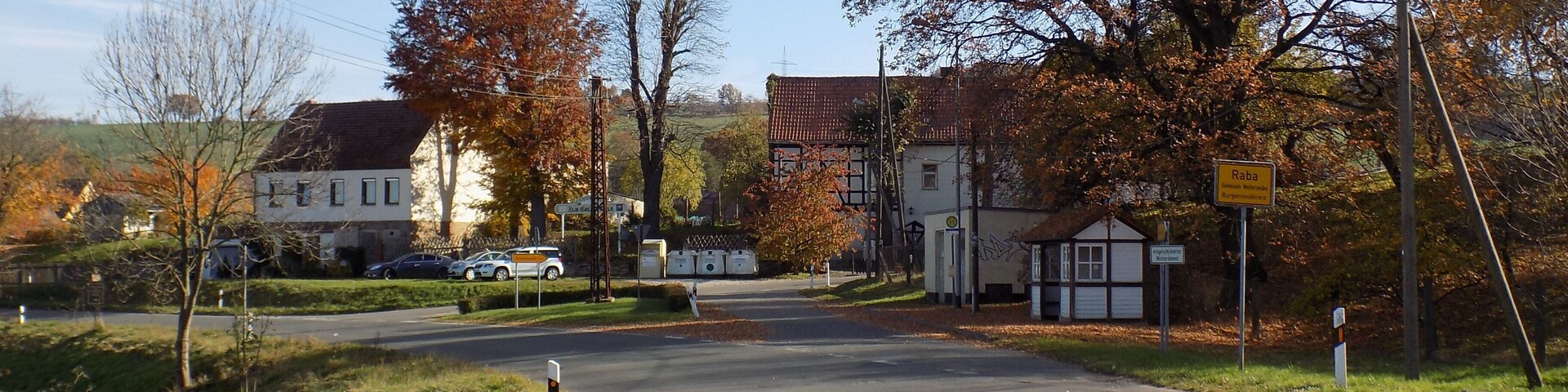 Entrance to the village of Raba (Wetterzeube, district: Burgenlandkreis, Saxony-Anhalt)