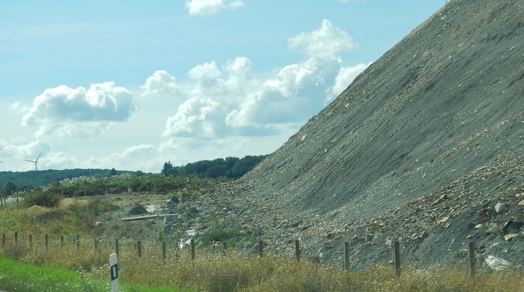 Abraum aus dem Tunnel der Neubaustrecke Wendlingen–Ulm, Hohenstadt