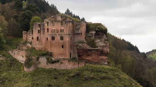 This is a photograph of an architectural monument. It is on the list of cultural monuments of Frankenstein (Pfalz)