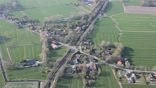 Fotoflug von Nordholz-Spieka nach Oldenburg und Papenburg This photo was taken by Alchemist-hp. If you use one of my photos, an email (account needed) or a message or direct to: my email account would be greatly appreciated. Please note the license terms. Other licensing terms can get discussed, too. This file is copyrighted and has been released under a license which is incompatible with Facebook's licensing terms. It is not permitted to upload this file to Facebook.