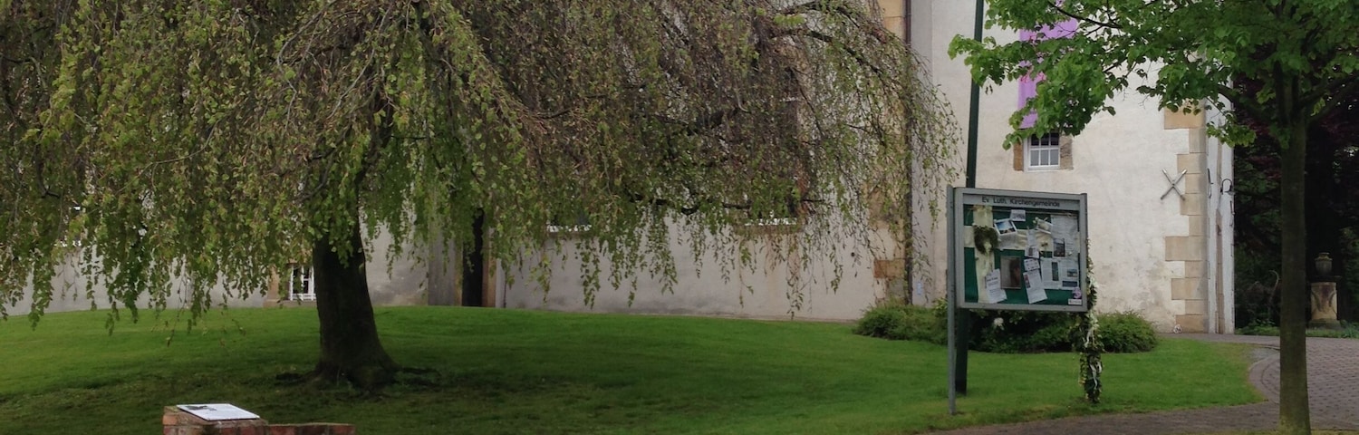 Stolpersteinlage Beckedorf Kirchweg 1