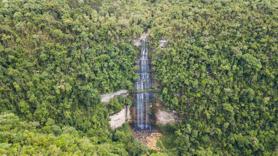 Salto São Sebastião - Prudentópolis - PR. Aerial view of a large waterfall in the midst of nature. Paraná - Brazil