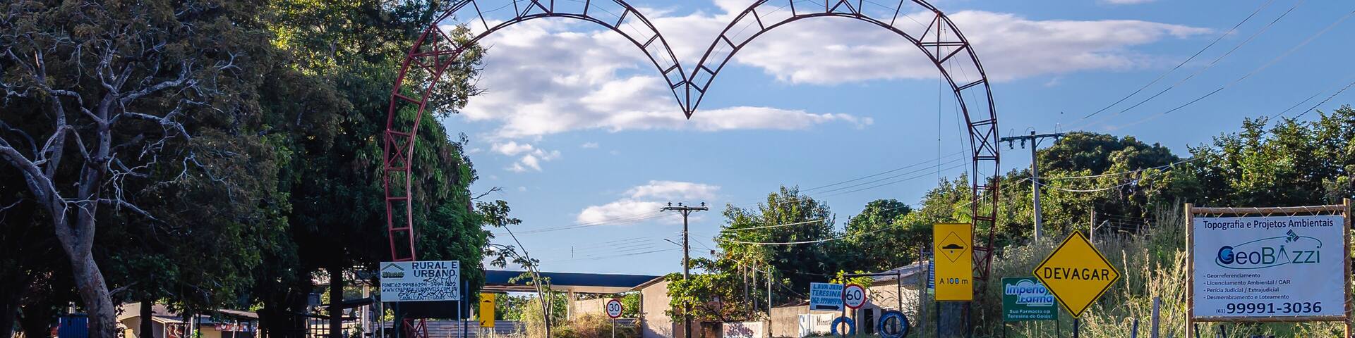 portal da cidade de Teresina de Goiás, Estado de Goiás, região da Chapada dos Veadeiros, Brasil