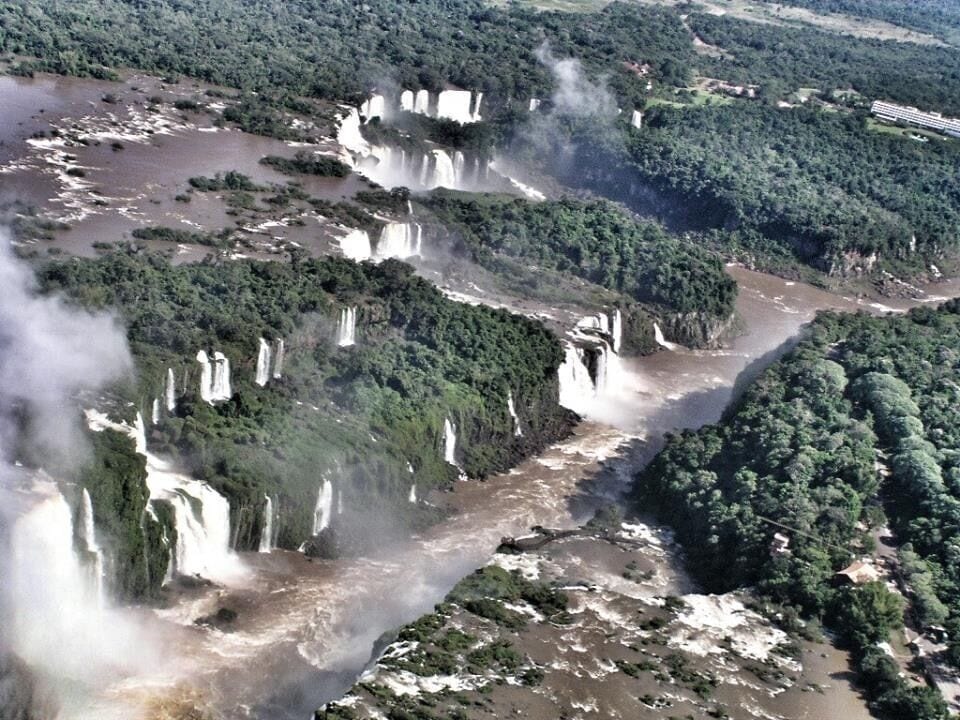 I walked around it, went on a boat below it and also flew on top of it. Best? Flying!

As impressive as the Falls is, what is more scary is having to go through the park in the middle of the night alone with a driver who picked me up from the airport after arriving during midnight flight! Seems that most flights arrived from US in the middle of the night!!! 

#landscape #waterfalls #nature #bestof5