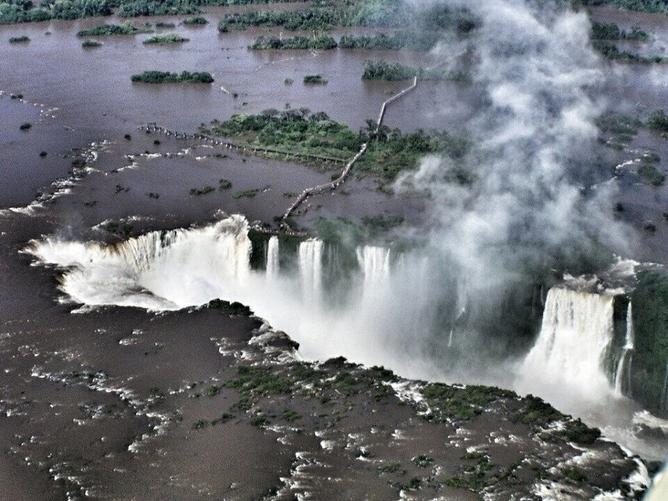The long bridge is presumably from the Argentinian side as I was staying at the hotel inside the national park by the side of the fall and its on the southern end of this pic.

#landscape #waterfalls #nature #bestof5