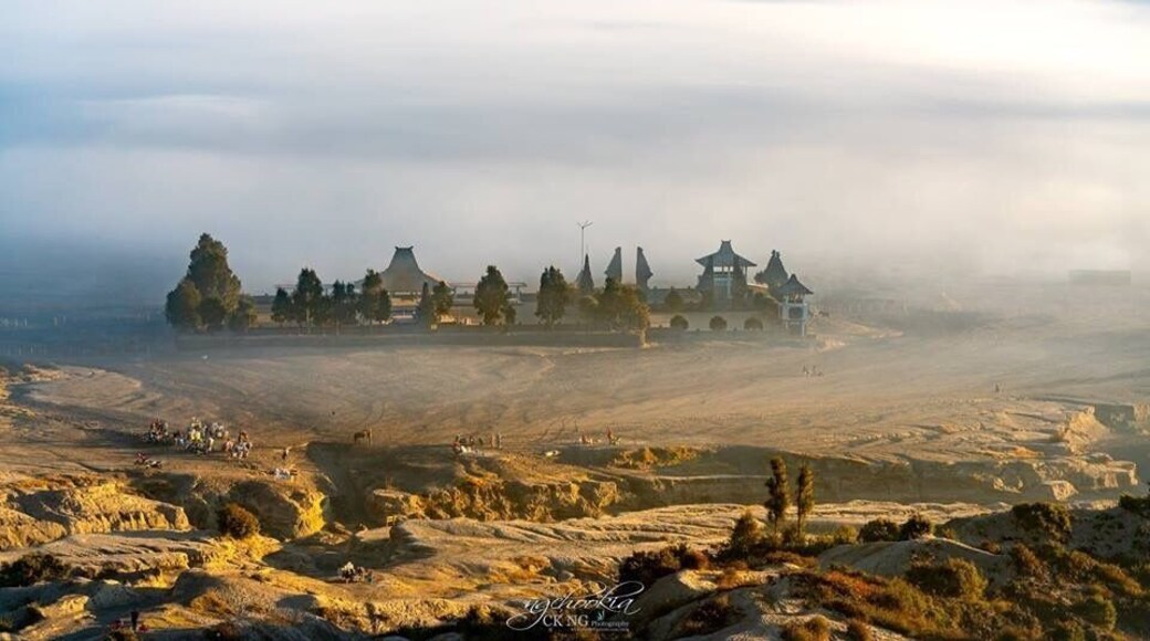 The White Veil II Mt Bromo
光给了我创意的形状和脚本。。。也是我成为摄影师的原因。