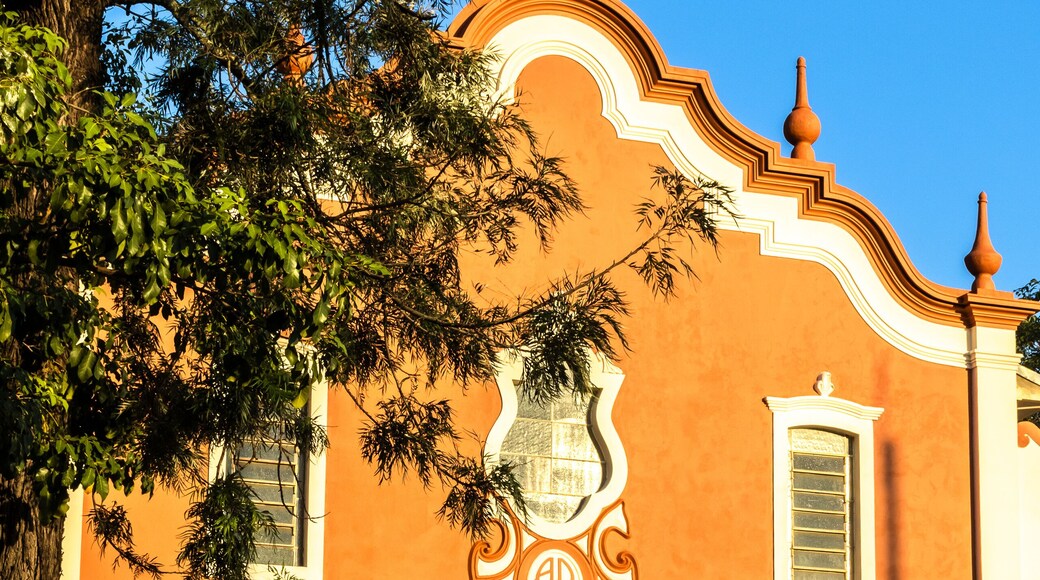 View of the facade and entrance of the Santa Izabel Church, in the center of Marilia, west center of the state of Sao Paulo.
