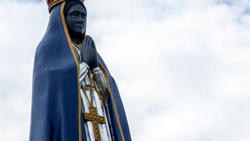 アダマンティナ