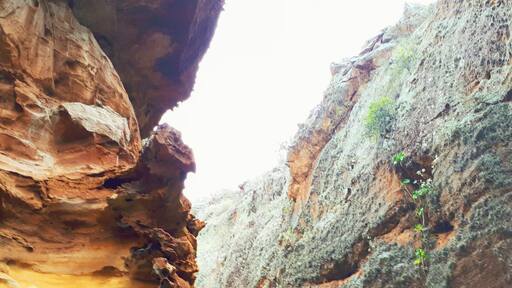 In sao frranvisco river, Xingo are the world's largest navigable canyons.