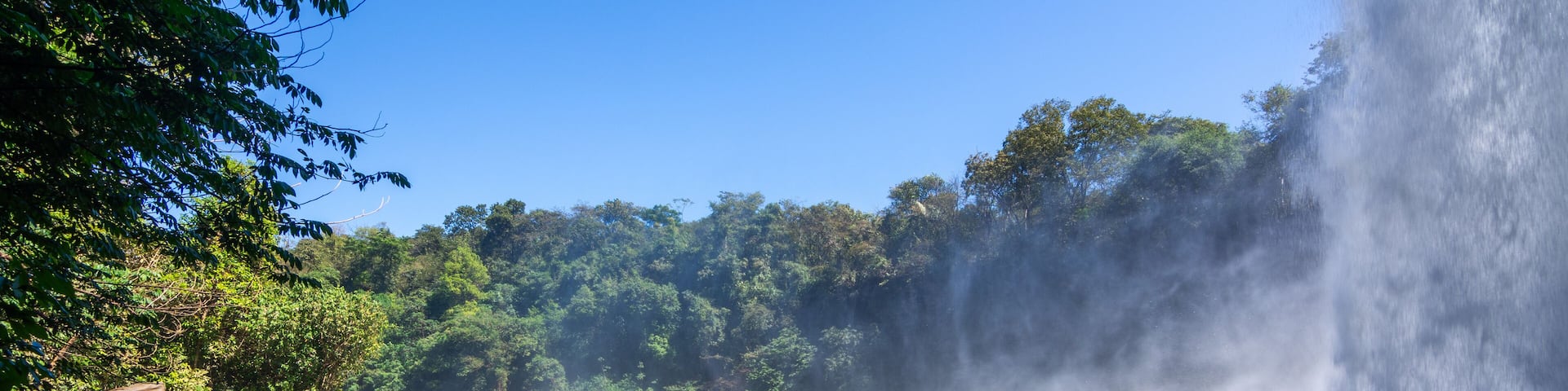 View of Cachoeira São Romão (São Romão Fall) at Chapada das Mesas National Park - State of Maranhão, Brazil
