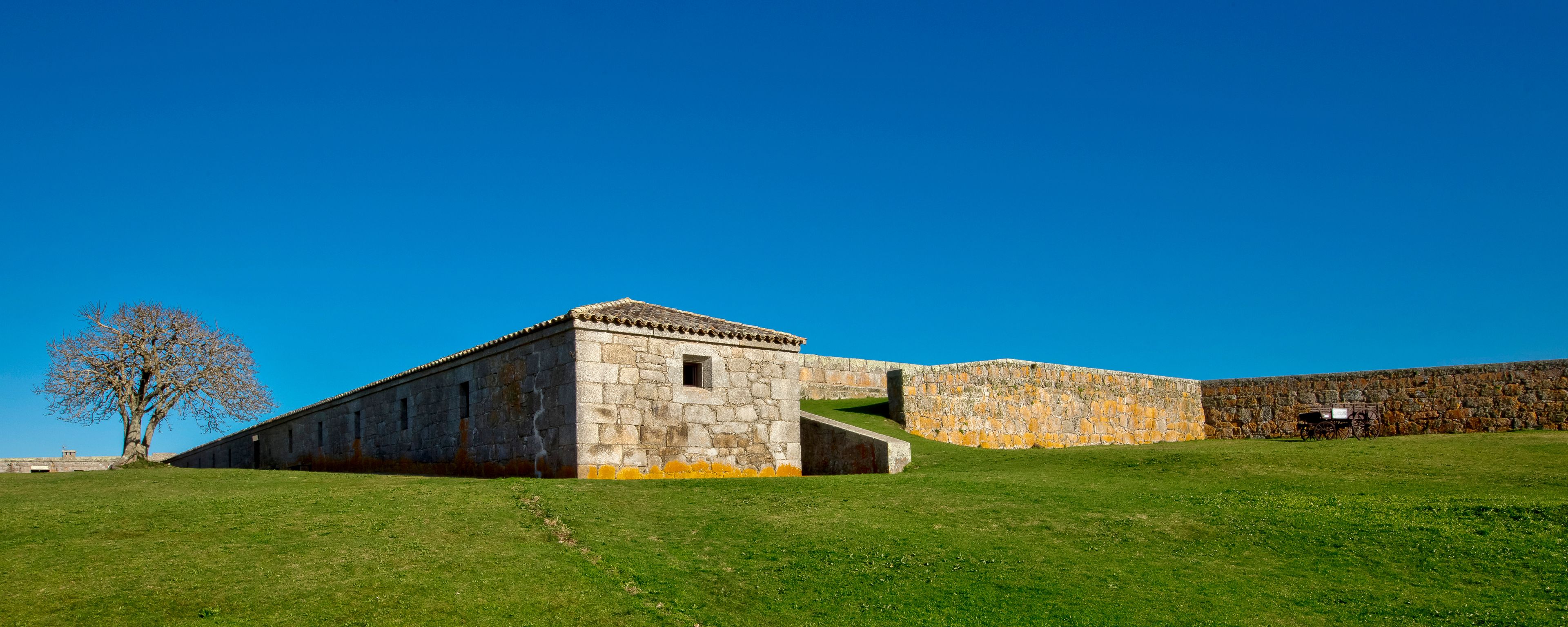 A Fortaleza de Santa Teresa é um dos primeiros pontos turísticos entrando no Uruguai pelo Chuí.
 Ela faz parte do Parque Nacional de Santa Teresa.