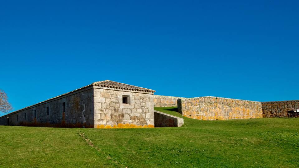 A Fortaleza de Santa Teresa é um dos primeiros pontos turísticos entrando no Uruguai pelo Chuí.
Ela faz parte do Parque Nacional de Santa Teresa.