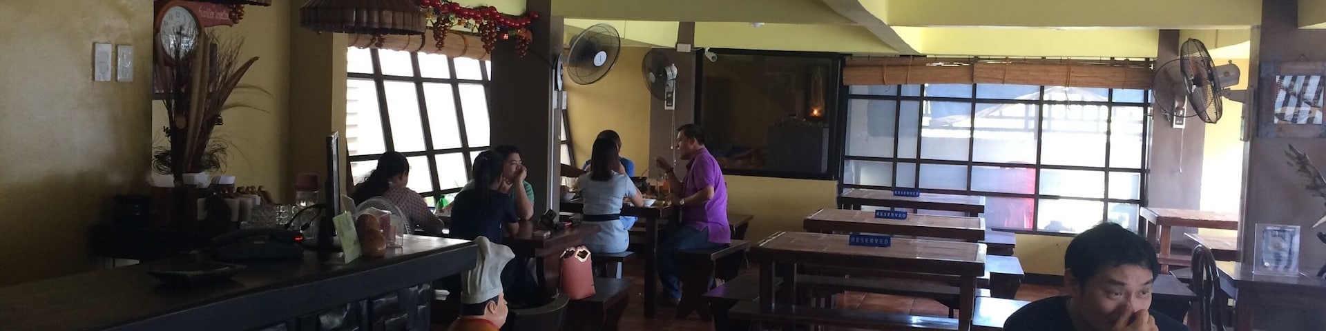 Best crispy pata in the whole laguna. Must try!