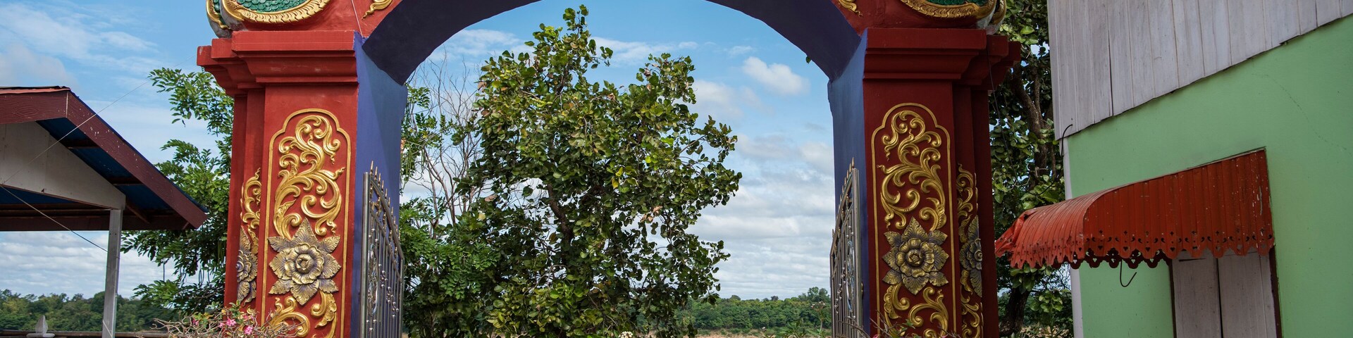 THAILAND UBON RATCHATHANI KHEMARAT WAT OUP MUNG