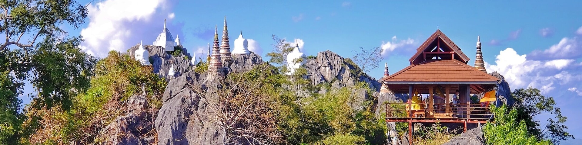 Unseen in Thailand at Lampang where is province in North. Anyone who love trekking and good vibe to see clearly sky.You must go there and You will be surprised and impressed how they’re beautiful and gorgeous.
#lifeatexpedia
Place Name: Wat Chalermprakiat at Lampang
