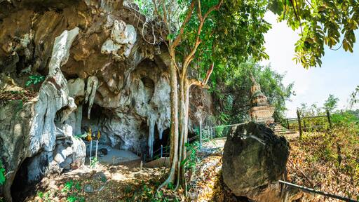 Wat Thep Charoen near Chumphon, Thailand