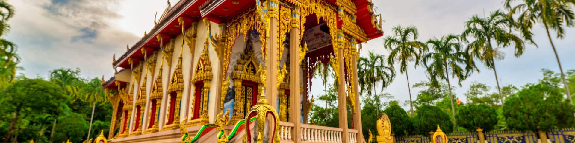 Wat Klaeng Bon - Ka Chet, Mueang Rayong District, Rayong 21100. There is a very interesting historical story
