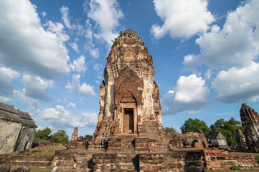 THAILAND LOPBURI WAT PHRA SRI RATTANA MAHATHAT