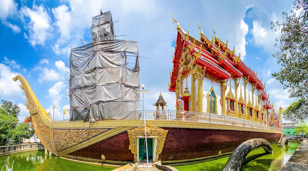 Wat Chalo boat temple on water in Nonthaburi, Thailand