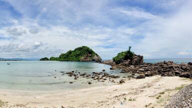 Bo Thong Lang Bay : One of the most famous tourist attractions in Southern Thailand.