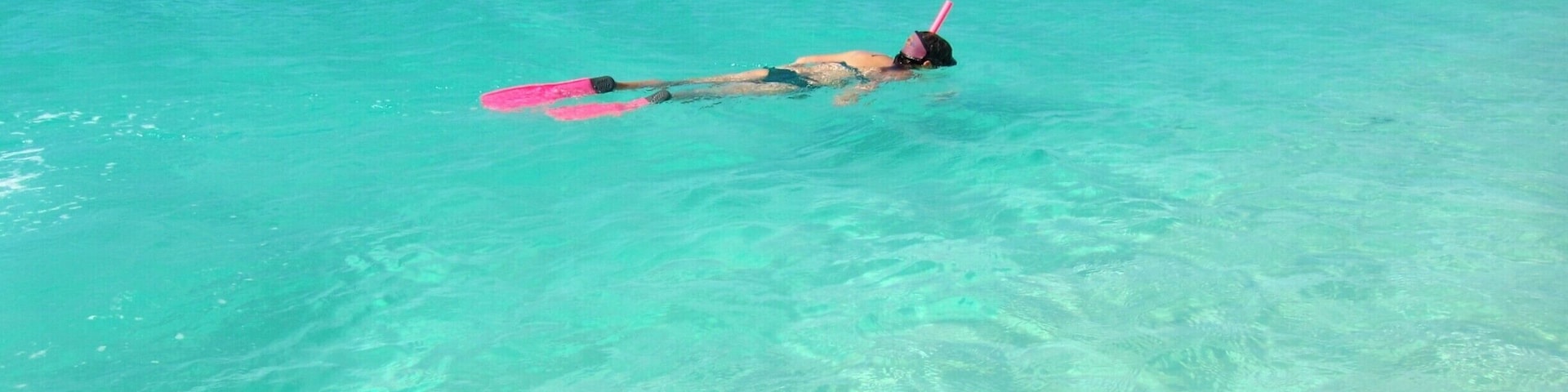 Turquoise Bay is a place like none other. Snorkel right from the beach out to Ningaloo Reef. One side of the bay has a current you can drift through and see colorful fish, spectacular coral, (harmless) sharks, sea turtles, and more. The other side of the bay is calm, crystal clear water. Spend the night in the park and visit first thing in the morning and you may have this entire area all to yourself! #beachbound