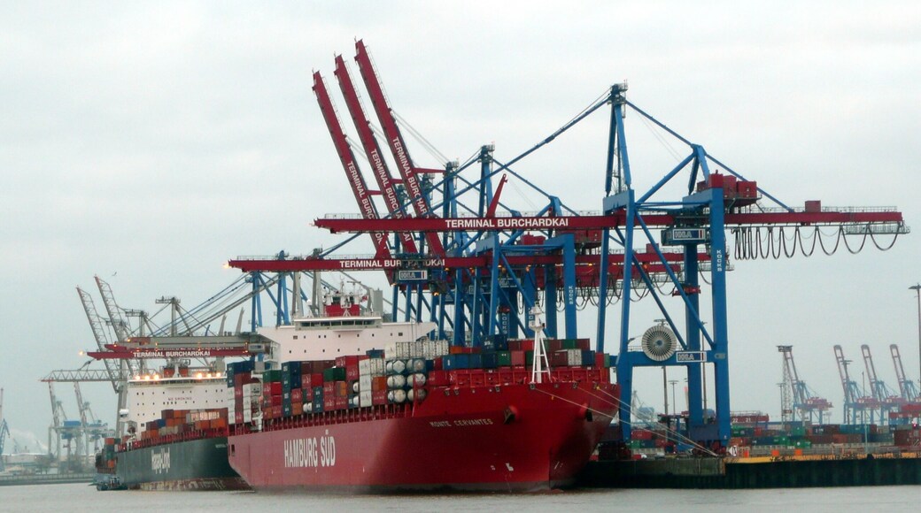 Container ship Monte Cervantes, Container Terminal Burchardkai.