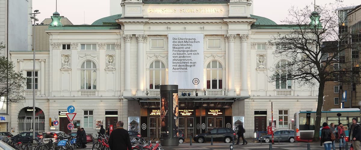 This is a photograph of an architectural monument. It is on the list of cultural monuments of Hamburg, no. 618