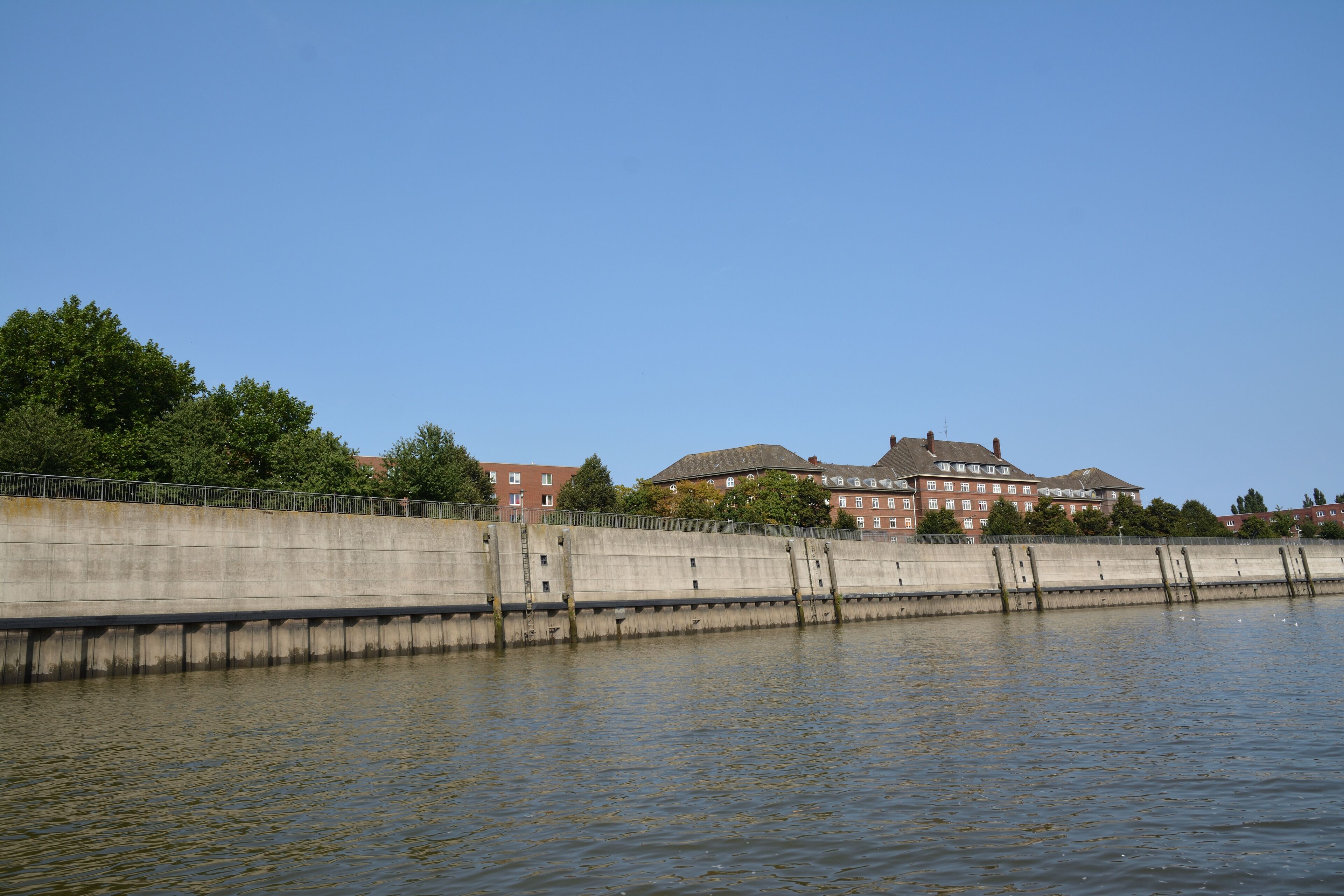 Impressionen einer Barkassenfahrt im August 2016 durch den Hamburger Hafen.