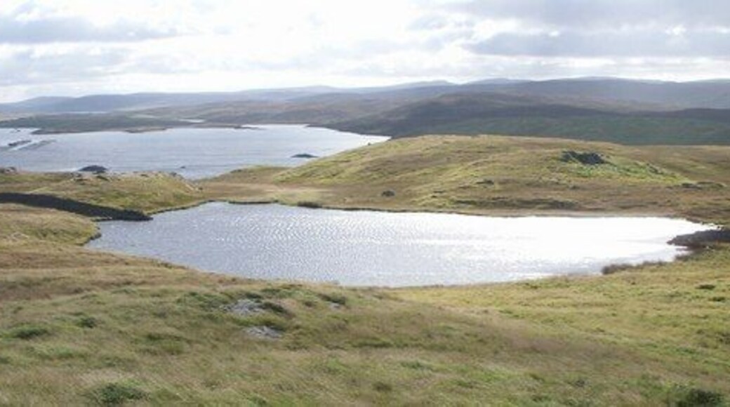 Loomi Shun Loomi Shun, Lunnasting, small lochan. Loomi meaning wild fowl and shun a small body of water.