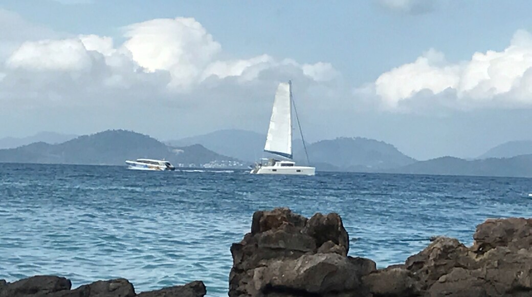 #BeachBound
Took a speedboat ride to this tiny island in the Andaman Sea, Thailand.