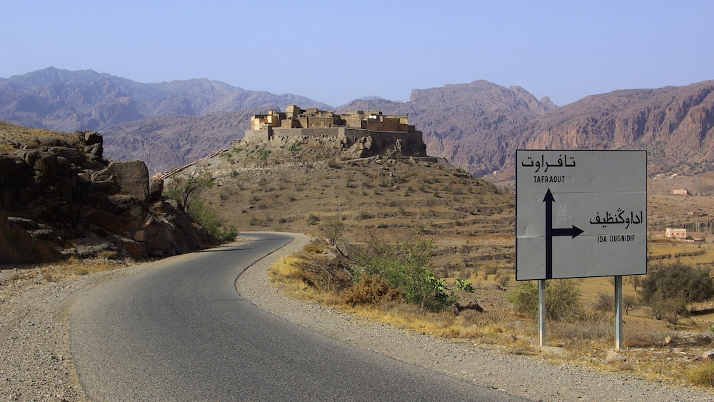 Hameau fortifié sur la route de Tafraout - Maroc