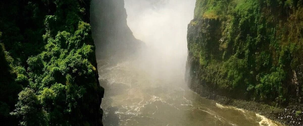 #NationalPark I travelled to Victoria Falls National Park after completing three months voluntary work in the south west of Zimbabwe. Make the crossing to Zambia and view the falls from the bridge - The bridge swing is an unforgettable experience even if it feels like the end Ask nicely for a Victoria Falls Crossing stamp for your passport too.