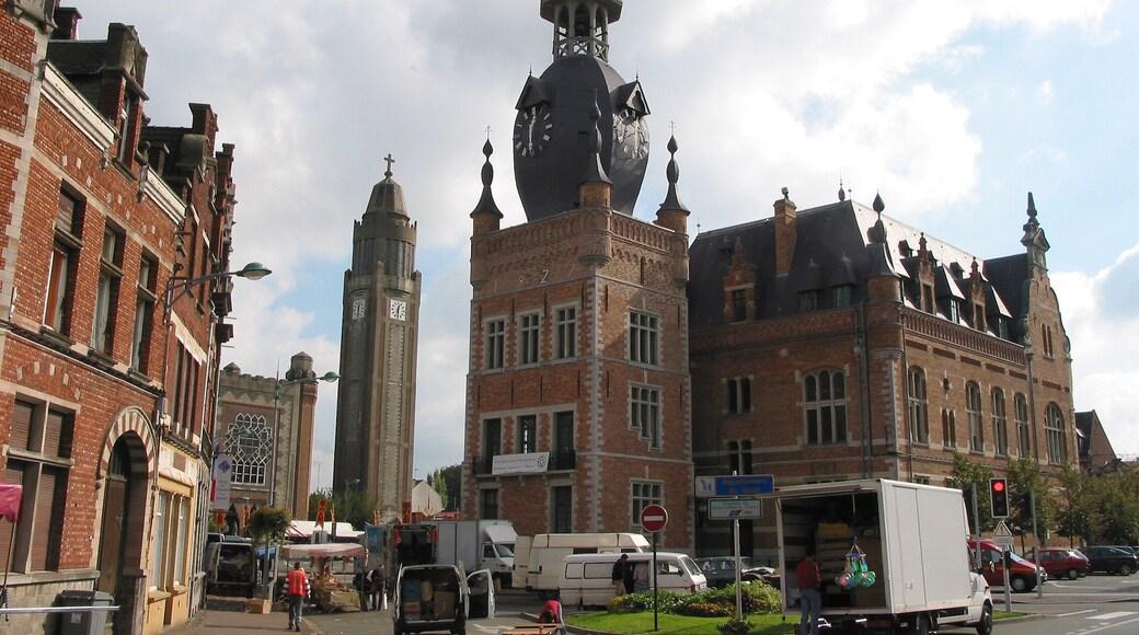 Comines, Nord (France), the church of St. Chrysole (1925), the town hall and the belfry (1927 - Architect: Louis-Marie Cordonnier.