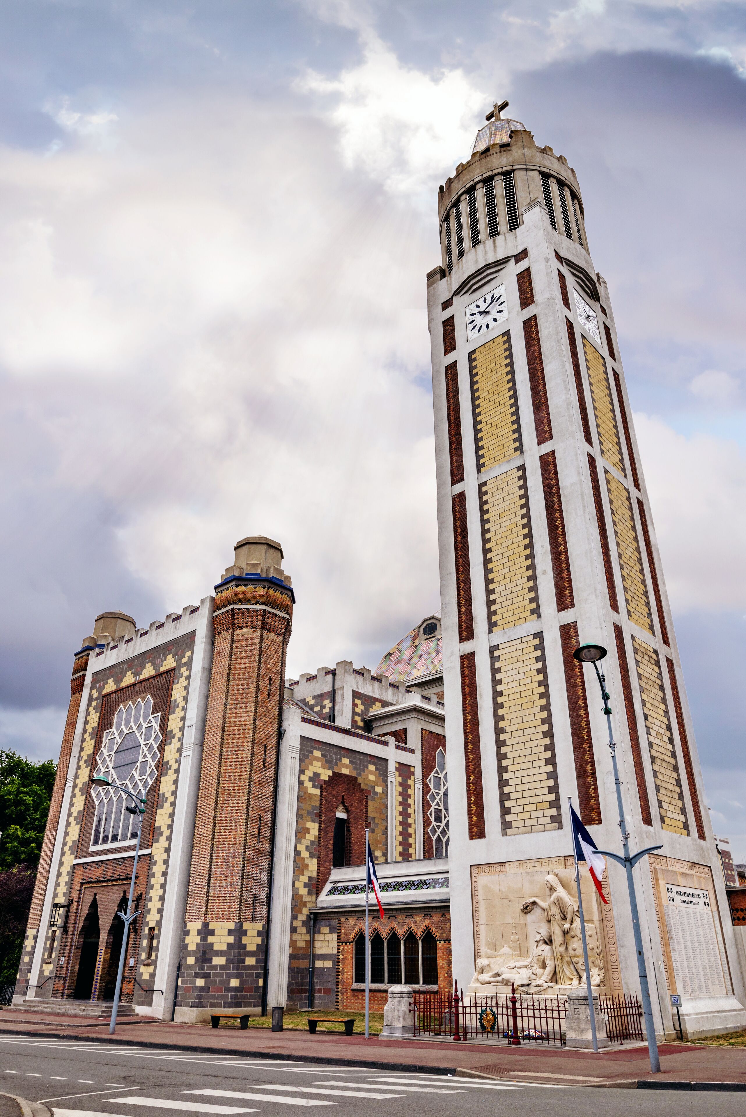 Comines et son église originale