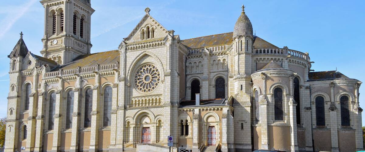 Notre-Dame la Neuve church, Chemillé, France