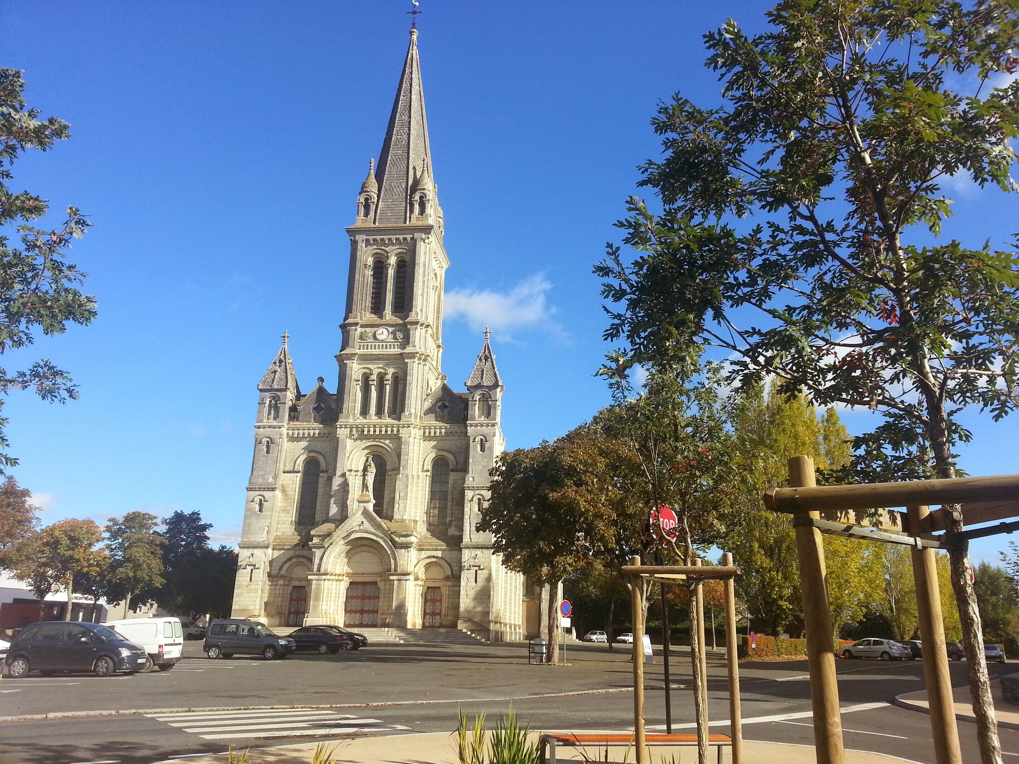Eglise de Chemillé (49)
