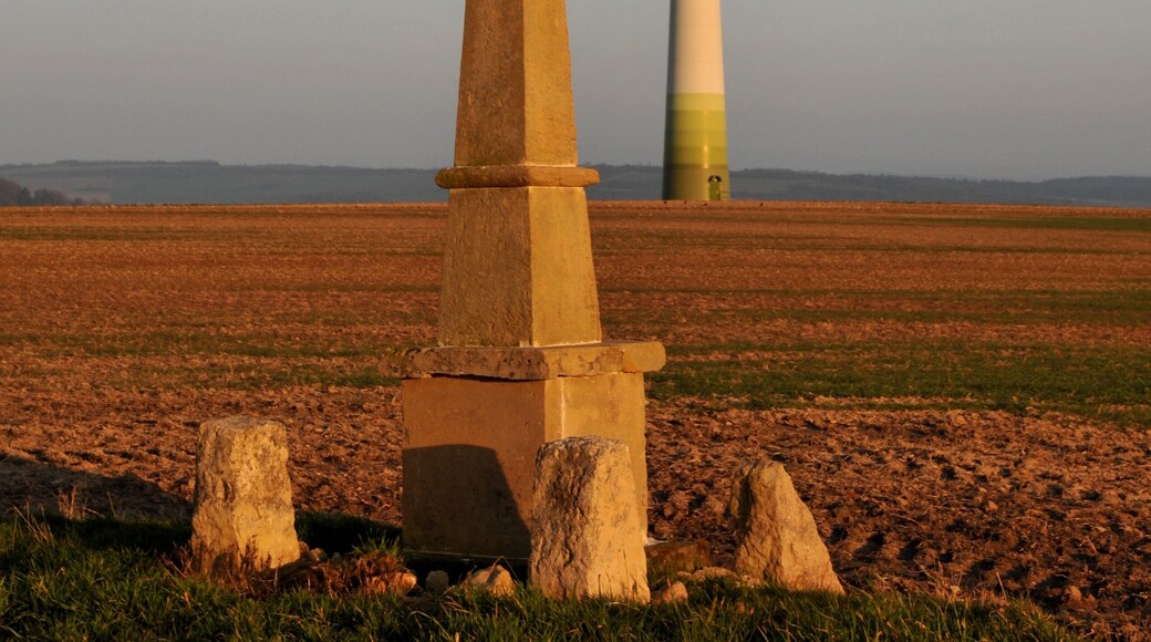Weekräiz a Wandturbinn um Bursdrëferbierg bei Giwenech.